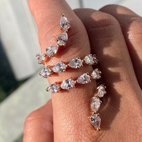 Jewelry - NEW Rose Gold Diamond Snake Serpenti  Ring